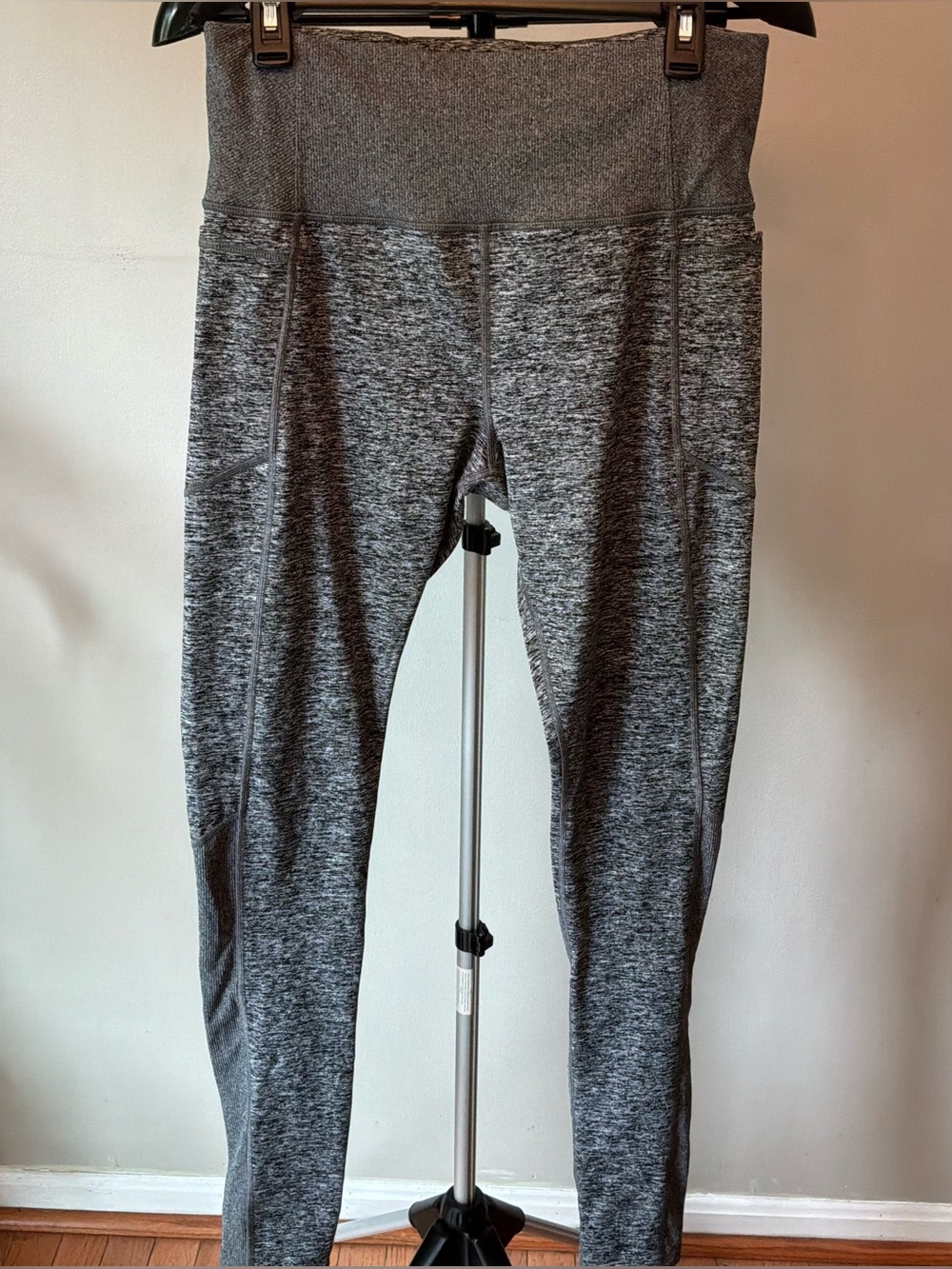 Athleta‎ SoftLuxe Leggings Women Large Black Stash Pocket Gorpcore Streetwear